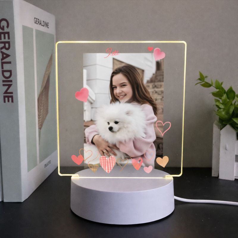 LumiAmor™ – Miłość, która świeci każdej nocy.