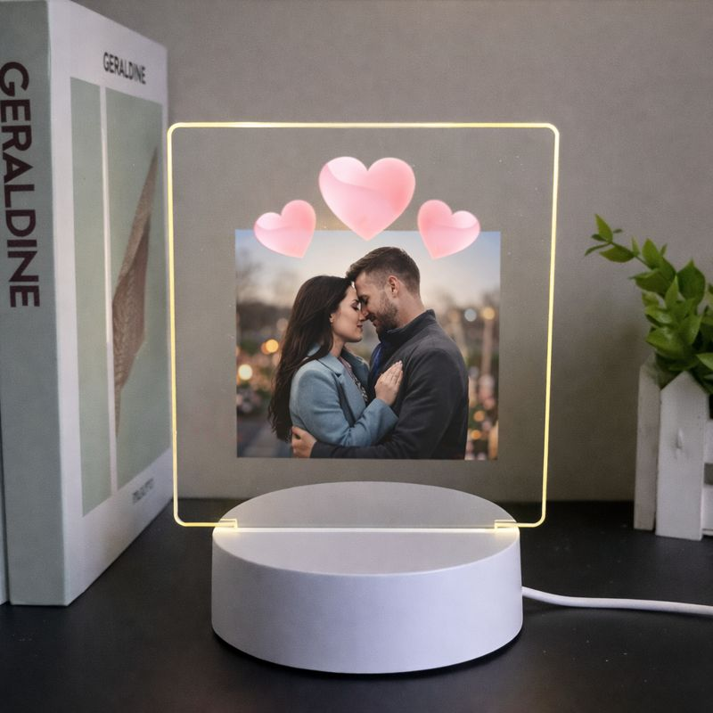 LumiAmor™ – Miłość, która świeci każdej nocy.